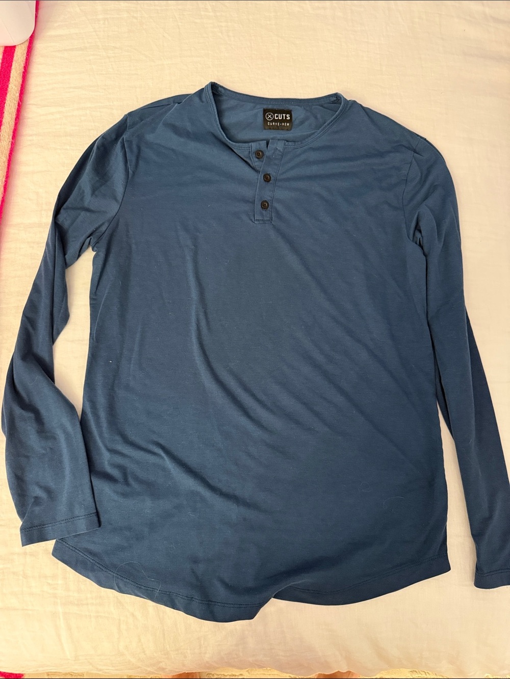 Cuts Clothing Men's Long-Sleeve Henley in Navy Blue